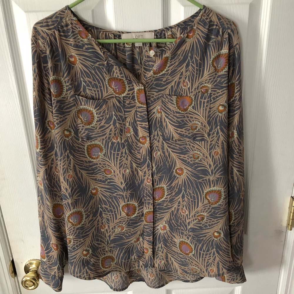 Ann Taylor LOFT: Peacock Print Blouse Size S
